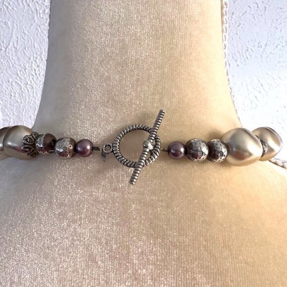 Handmade Beaded Goldtone Necklace with Earrings 24 in - Picture 10 of 13